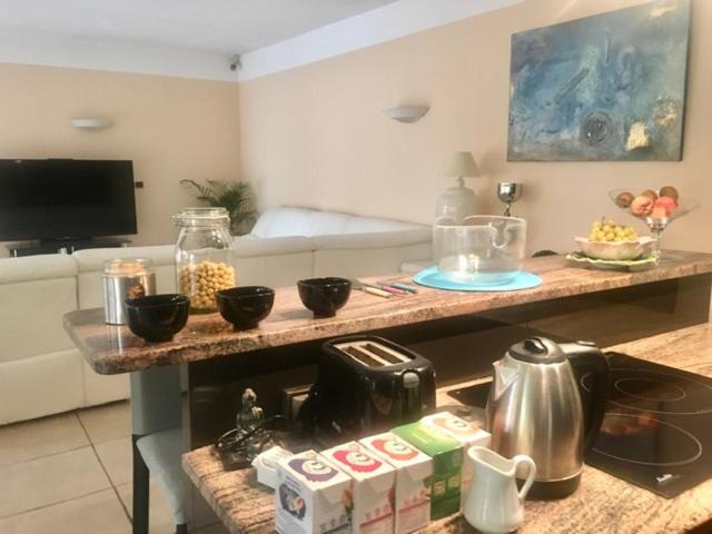 Sérénity Chambre d'hôte au calme Des Maîtres Tibétains y ont sejourné 15 mn des plages Mougins Exterior foto
